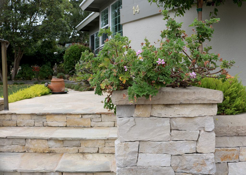 Steudler Masonry Construction natural stone veneer - residential stacked stone installation